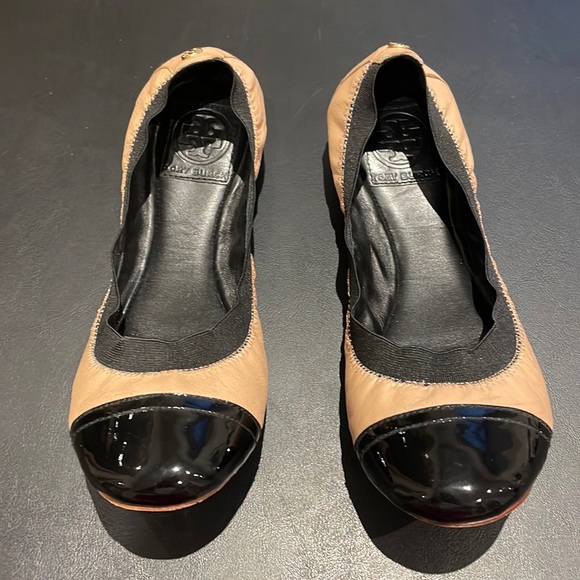 Tory Burch Carrie Ballet Flat - Picture 1 of 6
